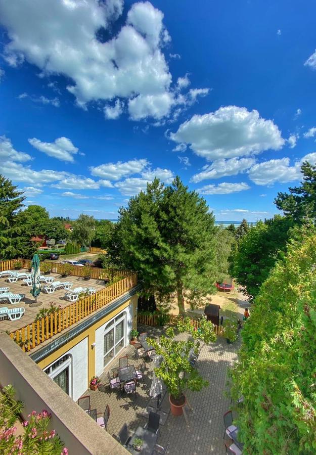 Hotel Magnolia Balatonszepezd Exteriér fotografie