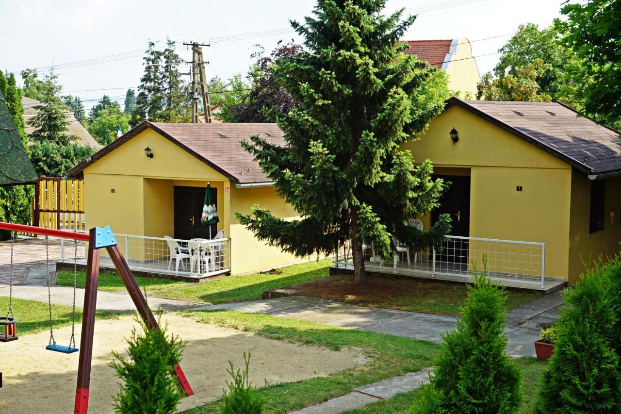 Hotel Magnolia Balatonszepezd Exteriér fotografie