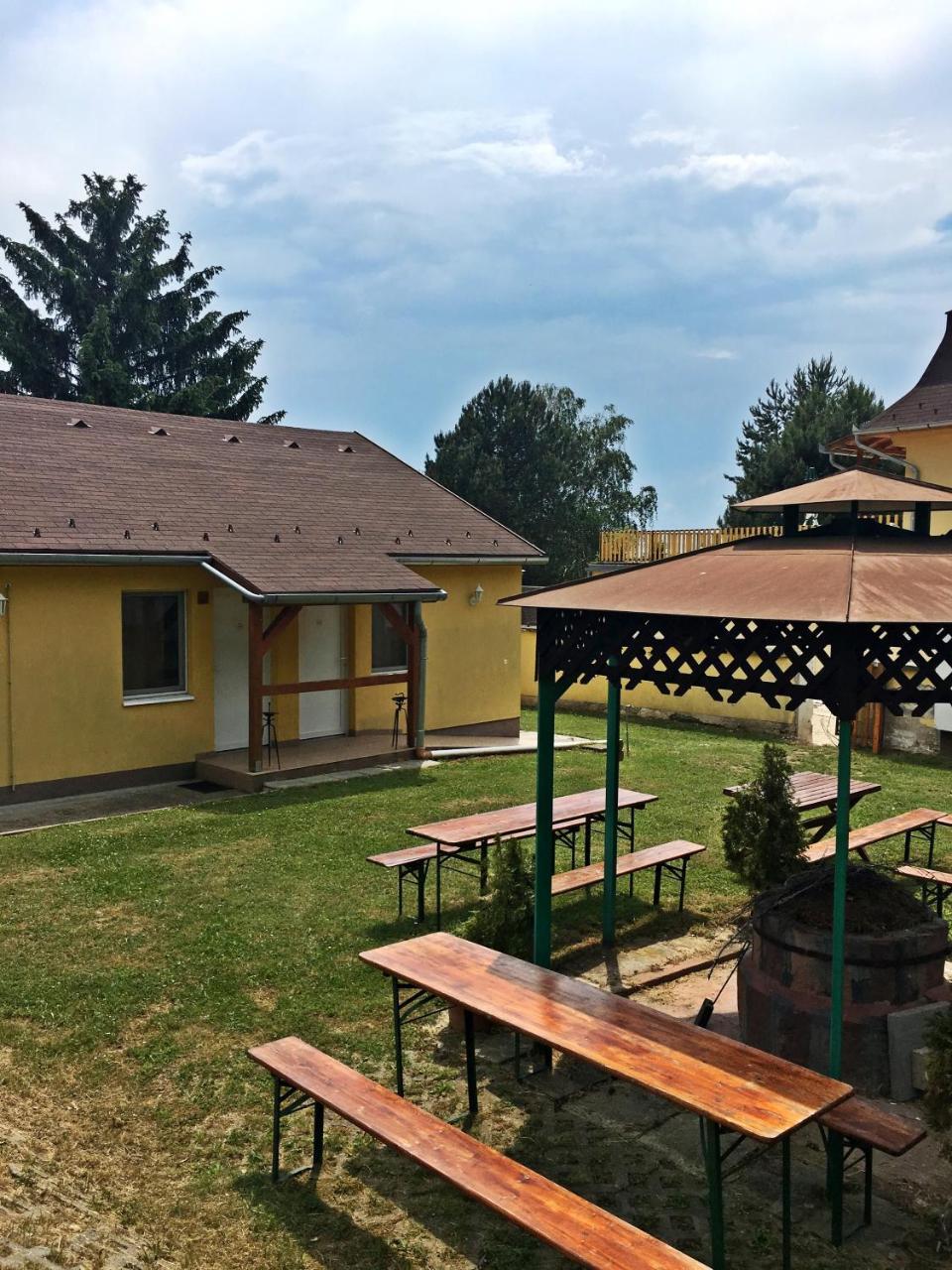 Hotel Magnolia Balatonszepezd Exteriér fotografie